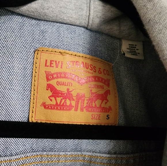 Levi Denim Jacket - Picture 3 of 3